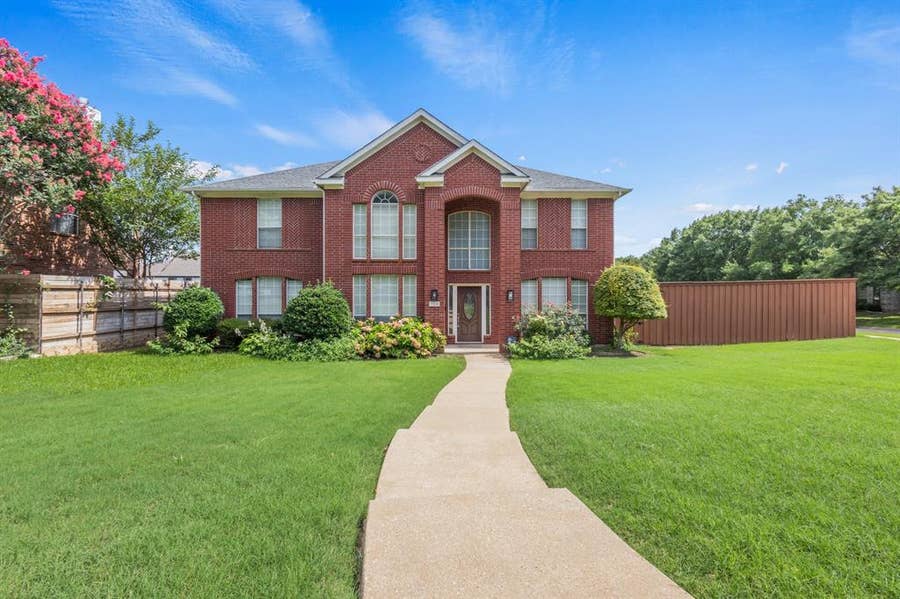 Property photo for 724 Pine Lakes Drive, Plano, TX
