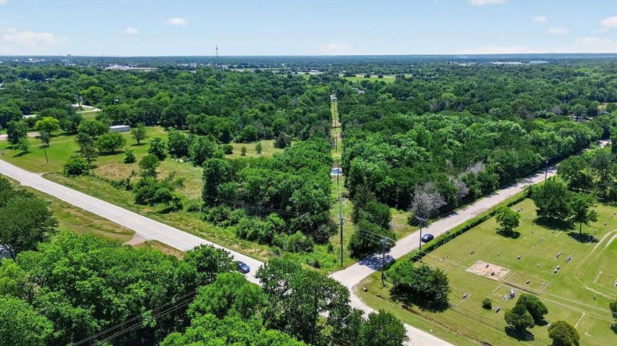 Property photo for 613 W Main Street, Quinlan, TX