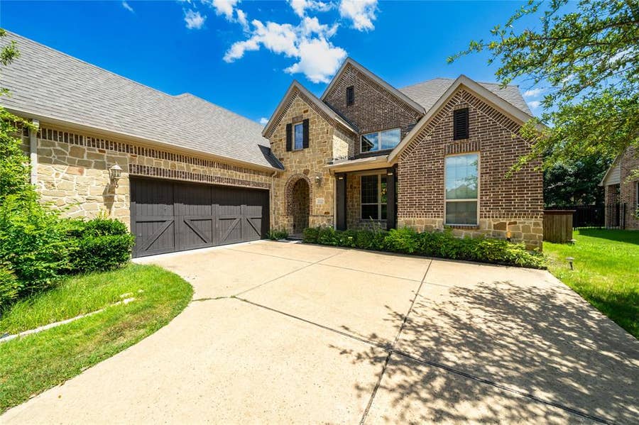 Property photo for 2213 Cotswold Valley Court, Southlake, TX