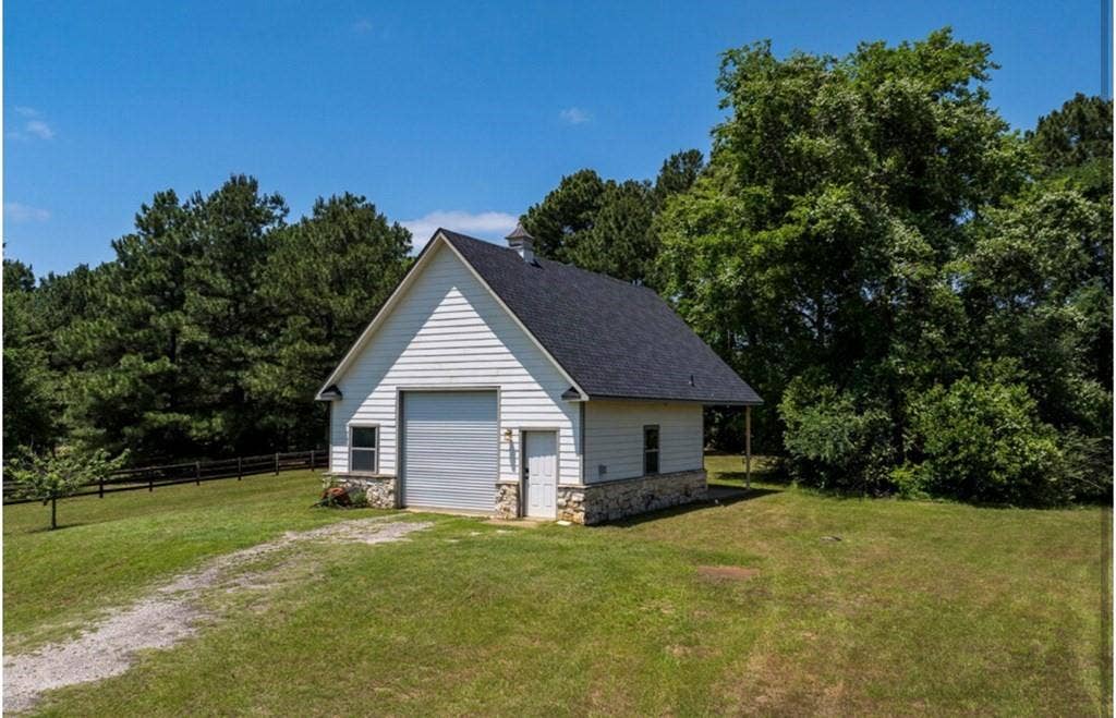 106 Timber Hill, Athens, TX 75751 106 Timber Hill, Athens, TX 75751