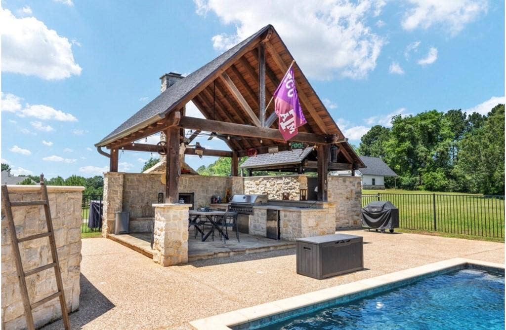 106 Timber Hill, Athens, TX 75751 106 Timber Hill, Athens, TX 75751