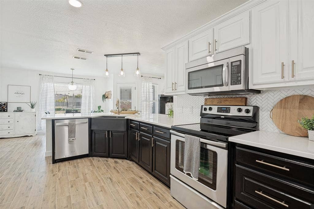 5610 Niagara Court, Midlothian, TX 76065 5610 Niagara Court, Midlothian, TX 76065