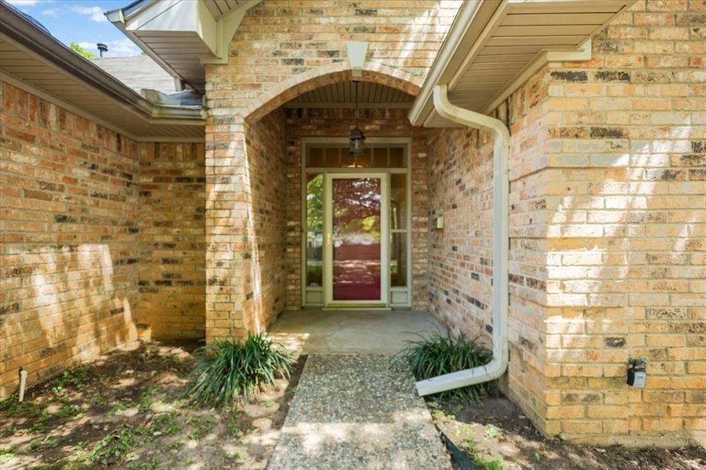 2824 Crestview Avenue, Tyler, TX 75701 2824 Crestview Avenue, Tyler, TX 75701