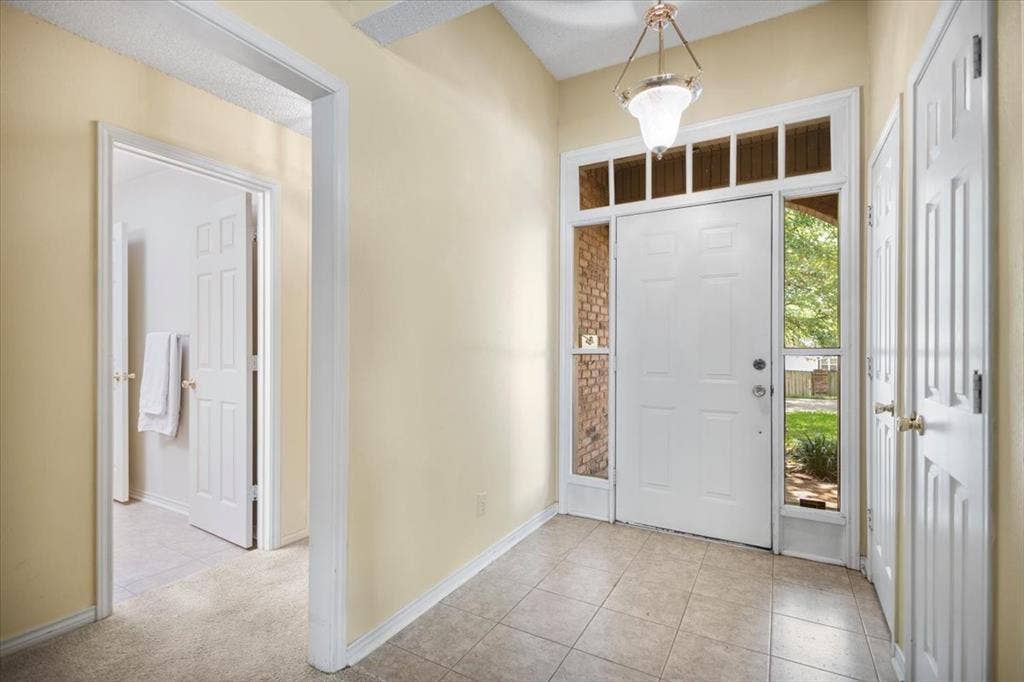 2824 Crestview Avenue, Tyler, TX 75701 2824 Crestview Avenue, Tyler, TX 75701