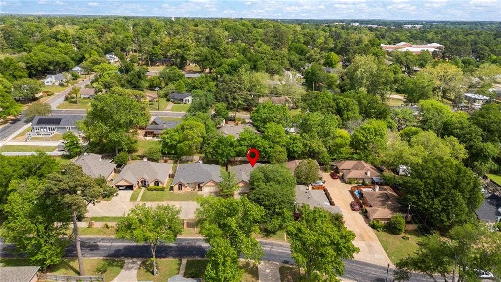 2824 Crestview Avenue, Tyler, TX 75701 2824 Crestview Avenue, Tyler, TX 75701