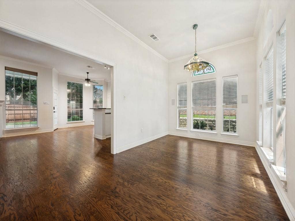 9703 Raven Lane, Irving, TX 75063 9703 Raven Lane, Irving, TX 75063