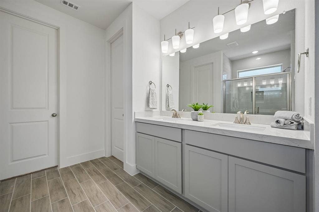 4617 Floral Fields Way, McKinney, TX 75071 4617 Floral Fields Way, McKinney, TX 75071