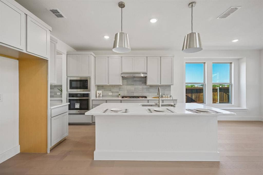 4617 Floral Fields Way, McKinney, TX 75071 4617 Floral Fields Way, McKinney, TX 75071