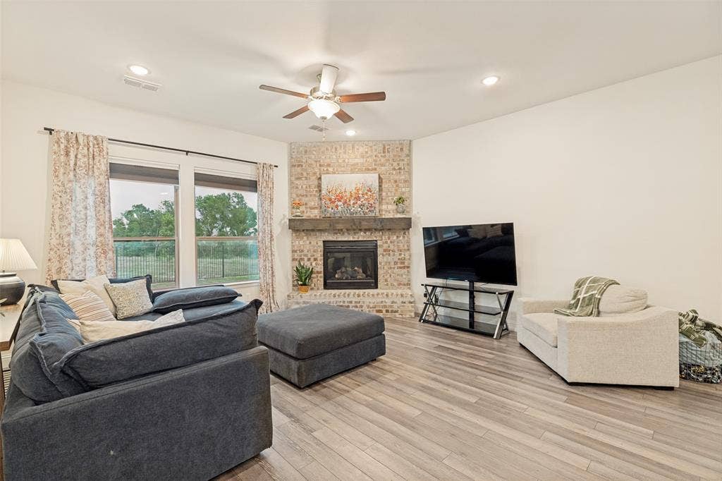 4015 Cloverleaf Trail, Melissa, TX 75454 4015 Cloverleaf Trail, Melissa, TX 75454
