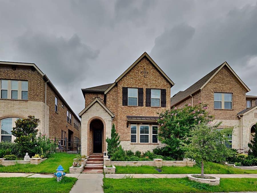 Property photo for 6761 E Prospect Way, Irving, TX