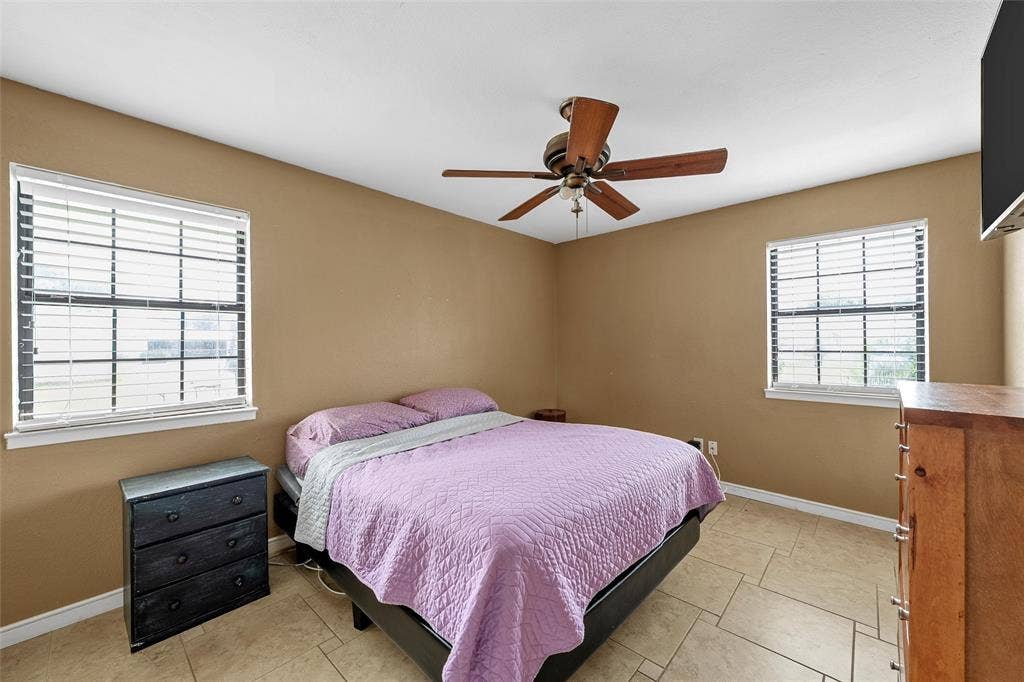 1002 Caron Street, Robinson, TX 76706
