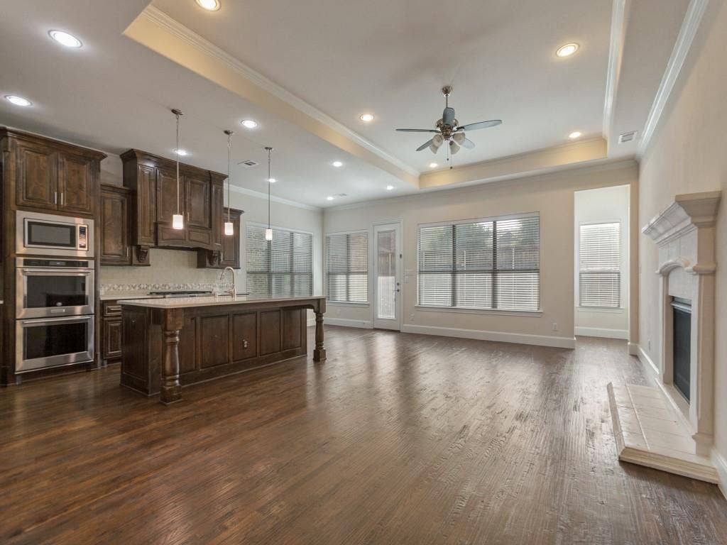 3004 Deansbrook Drive, Plano, TX 75093 3004 Deansbrook Drive, Plano, TX 75093