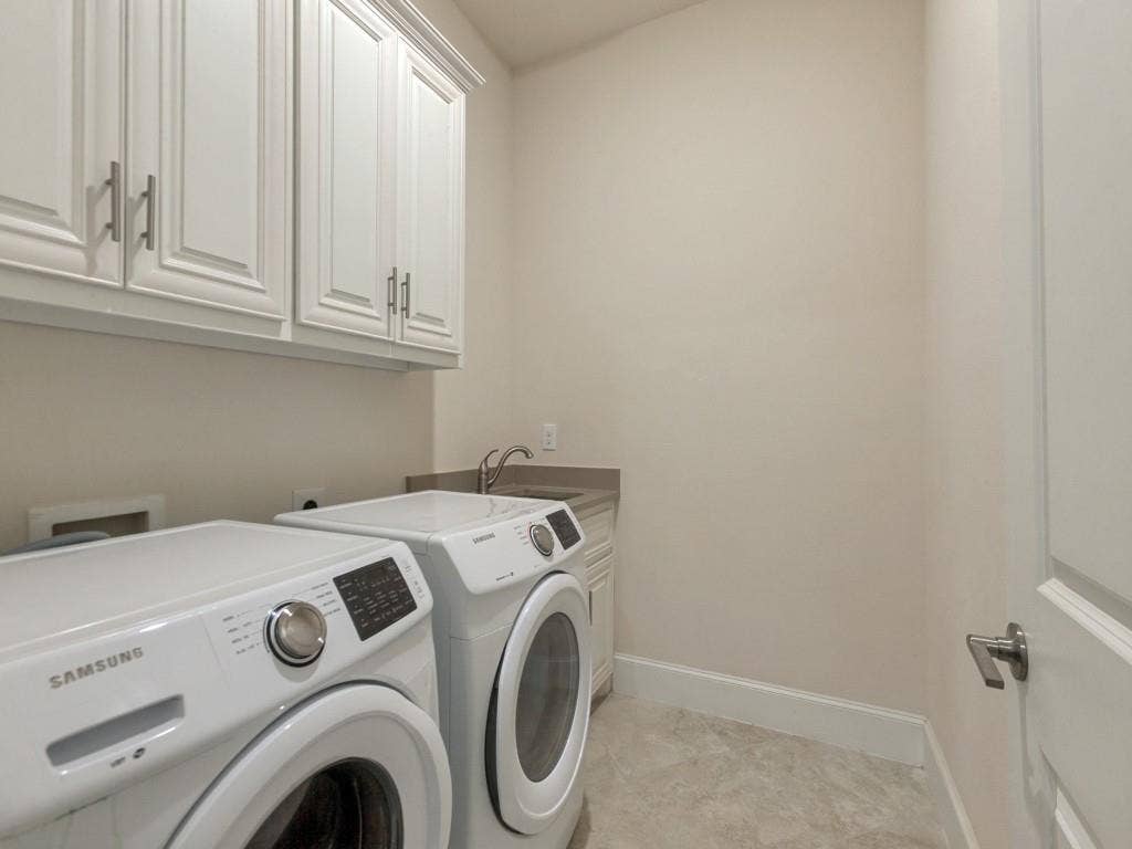 3004 Deansbrook Drive, Plano, TX 75093 3004 Deansbrook Drive, Plano, TX 75093
