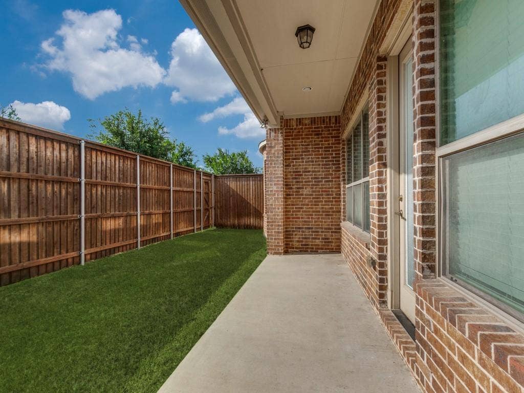 3004 Deansbrook Drive, Plano, TX 75093 3004 Deansbrook Drive, Plano, TX 75093