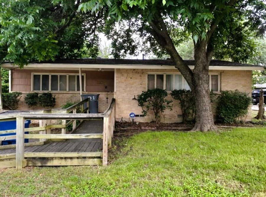 Property photo for 1520 Cape Cod Drive, Dallas, TX