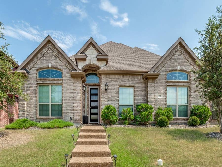 Property photo for 528 Shasta Street, DeSoto, TX