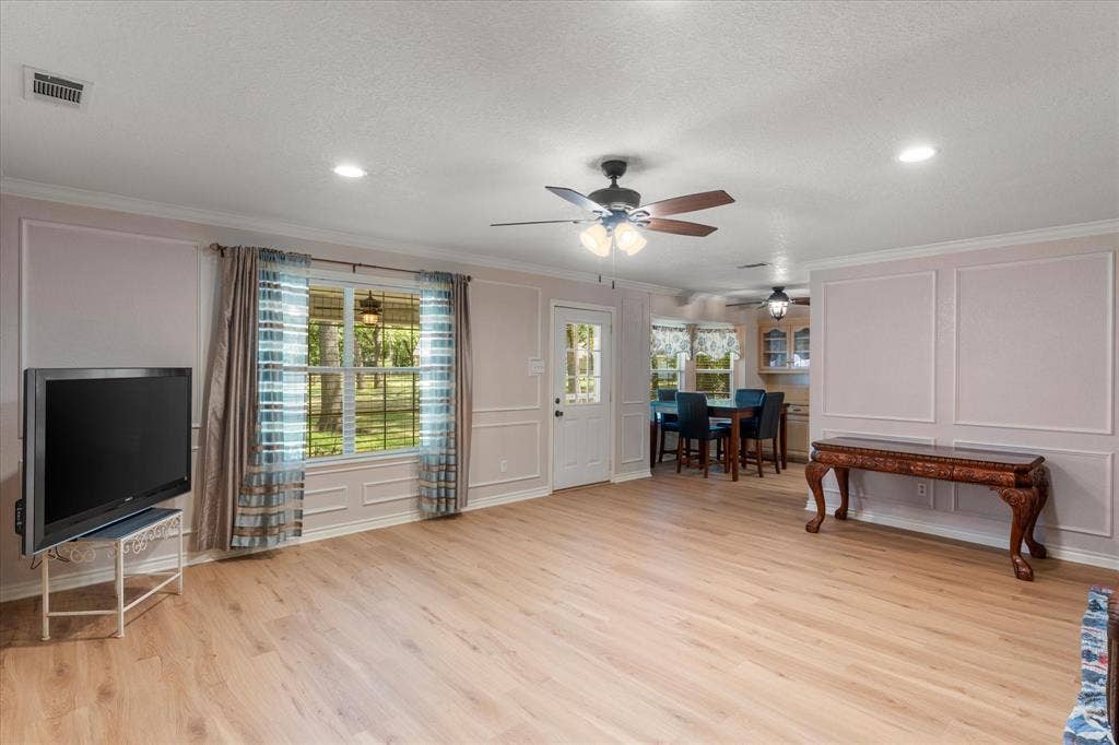 116 Meadowood Road, Enchanted Oaks, TX 75156 116 Meadowood Road, Enchanted Oaks, TX 75156