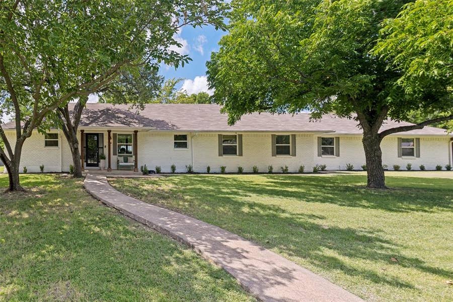 Property photo for 2601 Sherri Lane, Flower Mound, TX