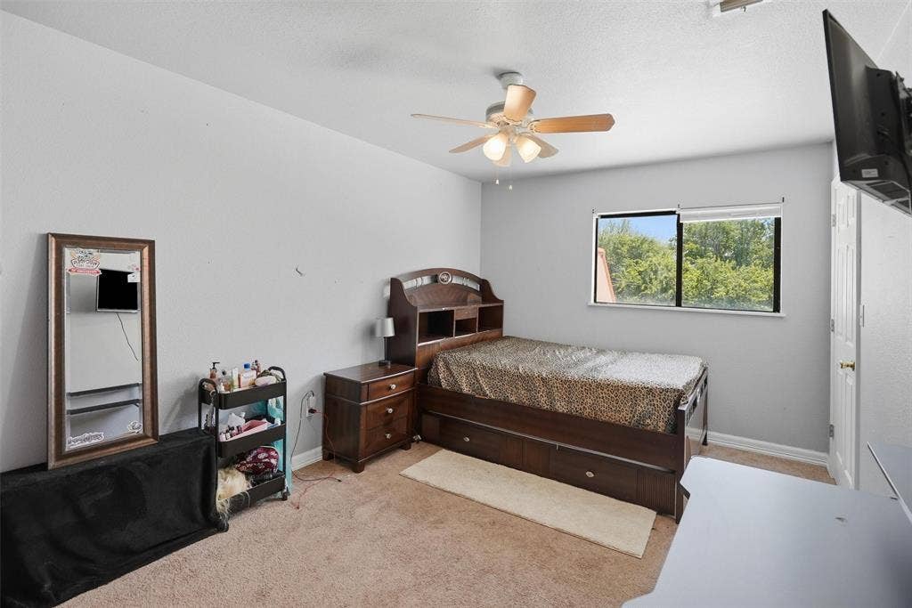 1101 Charles Street, Weatherford, TX 76086 2nd floor bedroom 1