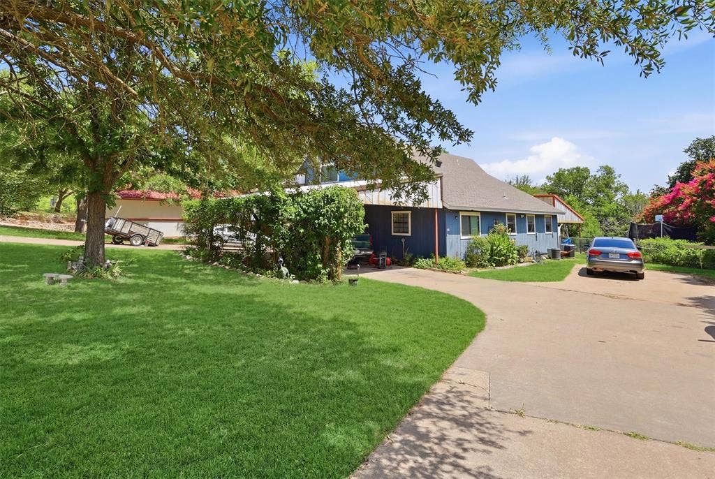 1101 Charles Street, Weatherford, TX 76086 1101 Charles Street, Weatherford, TX 76086