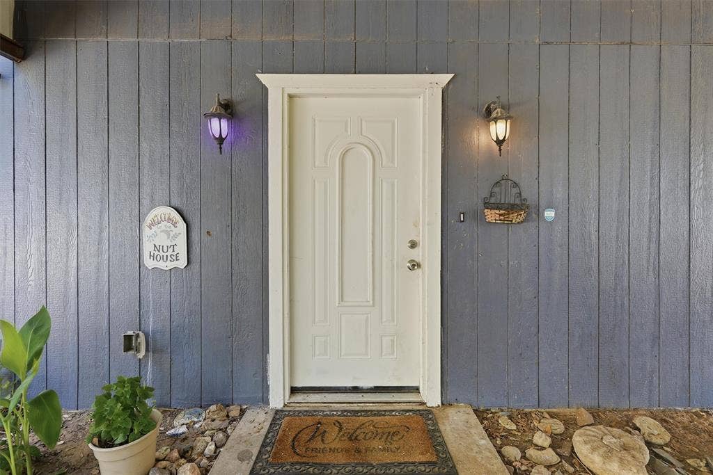 1101 Charles Street, Weatherford, TX 76086 Front door