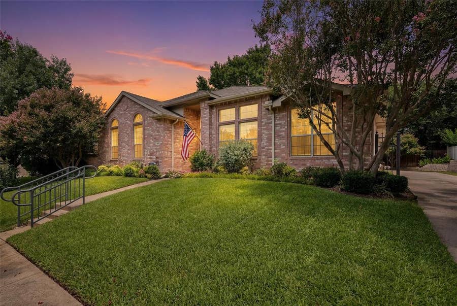 Property photo for 2608 Rochelle Drive, McKinney, TX