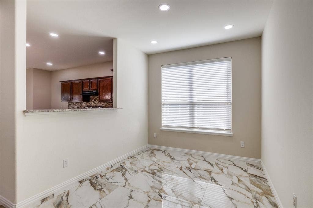 915 Penny Royal Court, Arlington, TX 76002 915 Penny Royal Court, Arlington, TX 76002