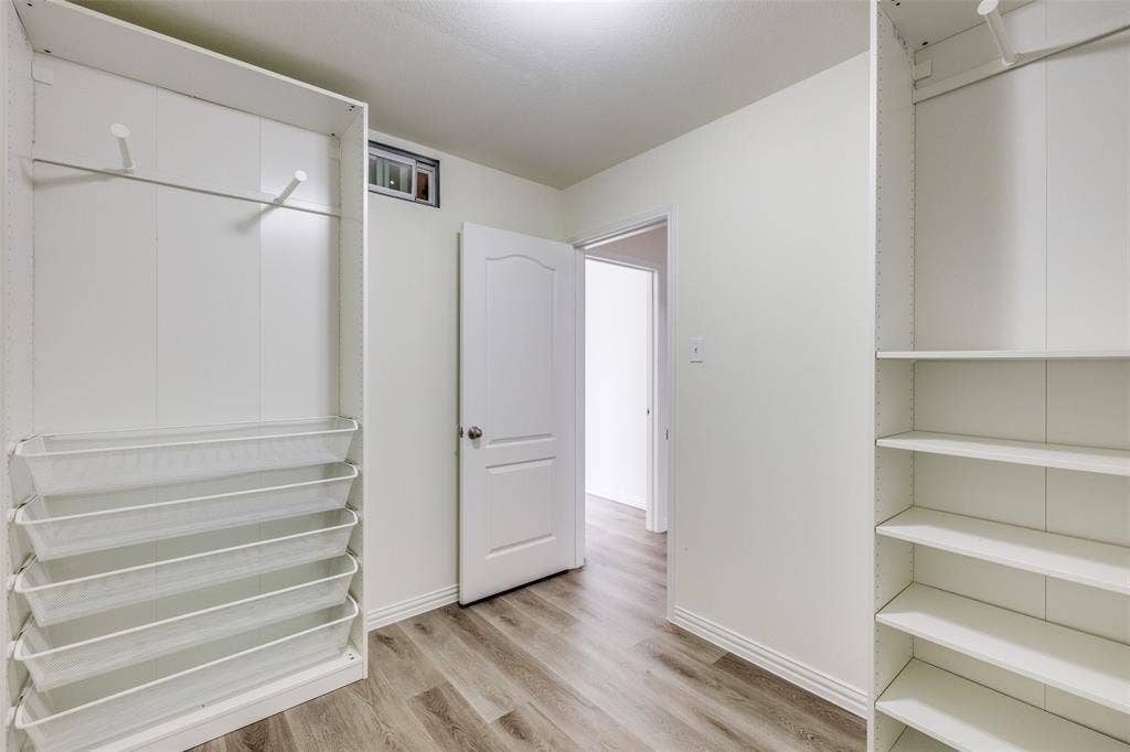 915 Penny Royal Court, Arlington, TX 76002 Extra Closet / Flex Room