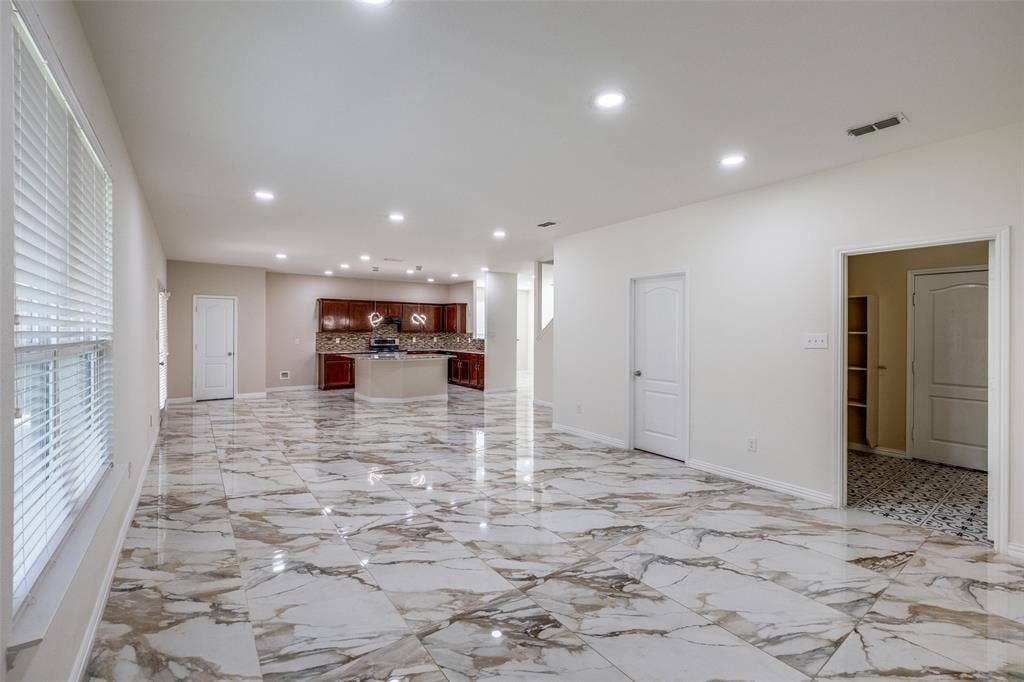 915 Penny Royal Court, Arlington, TX 76002 915 Penny Royal Court, Arlington, TX 76002