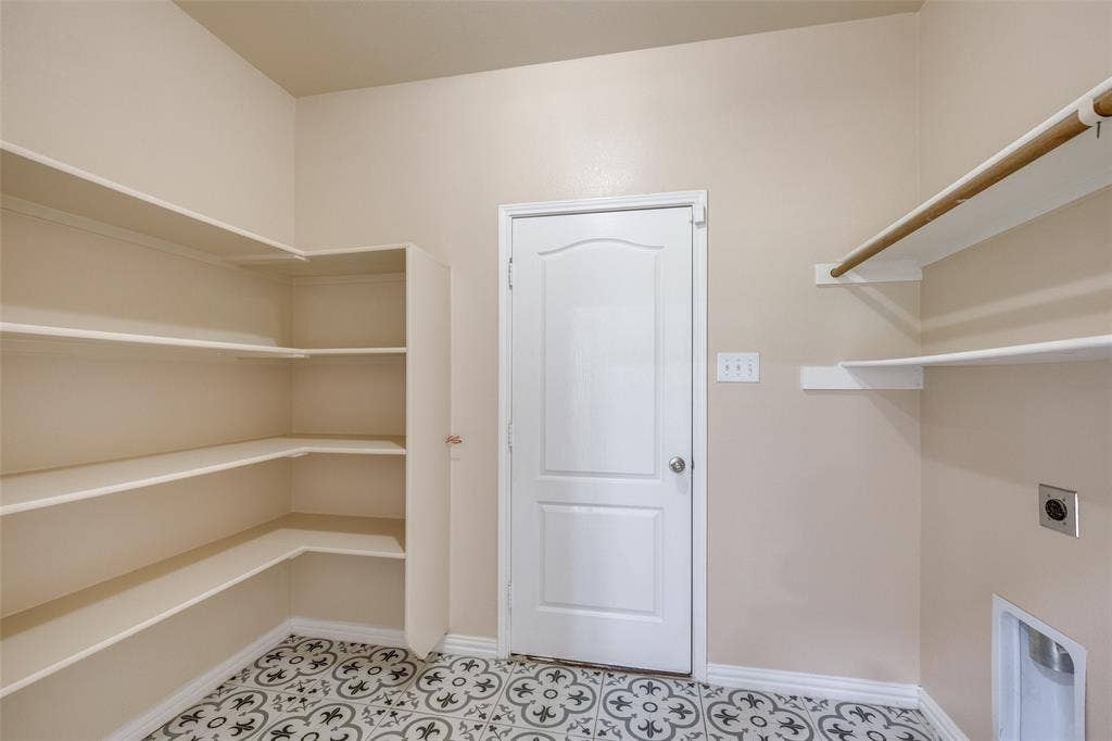 915 Penny Royal Court, Arlington, TX 76002 915 Penny Royal Court, Arlington, TX 76002