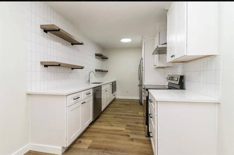 Property photo for 425 N Rosemont Avenue, #115, Dallas, TX