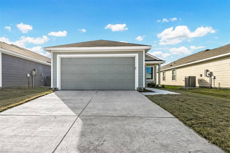 Property photo for 135 Wheatgrass Lane, Princeton, TX