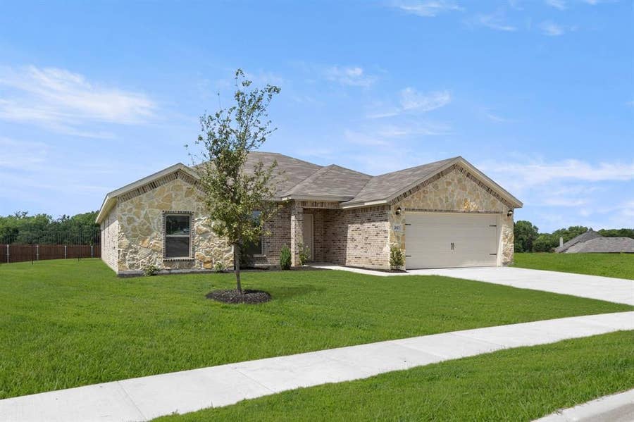 Property photo for 2613 River Bank Drive, Burleson, TX