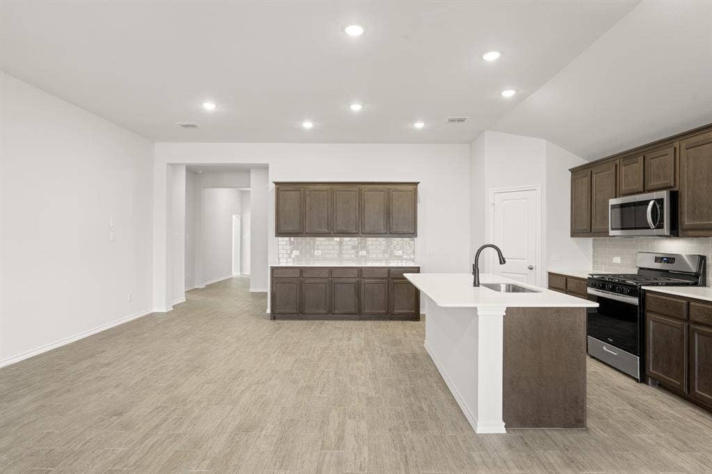 15016 Amantes Avenue, Haslet, TX 76052 15016 Amantes- Kitchen-3