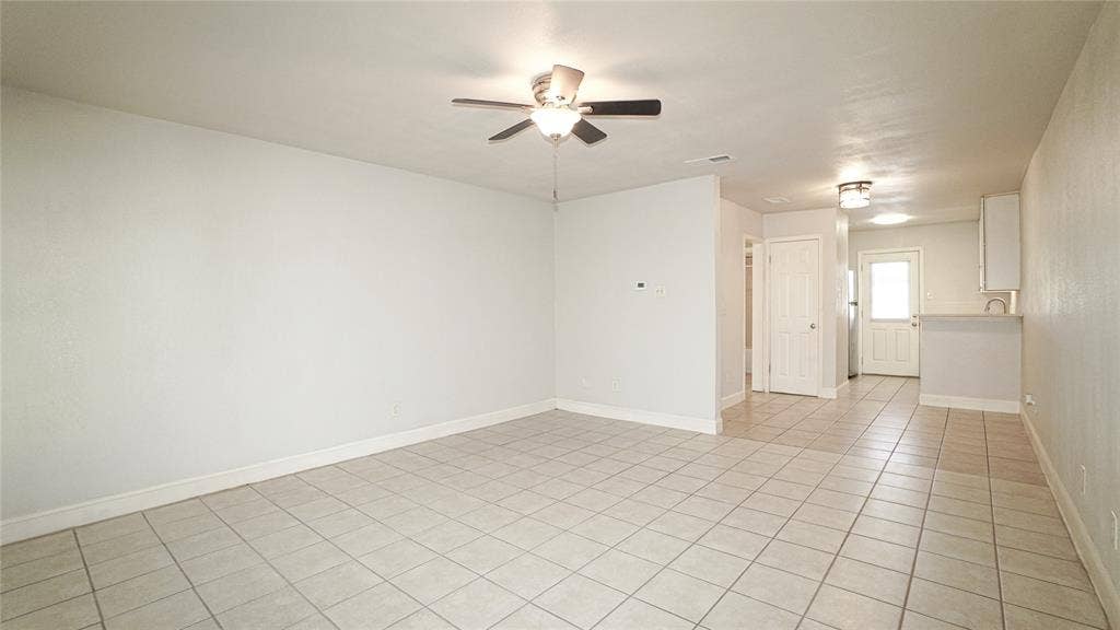 5638 Marina Drive, #22, Garland, TX 75043 5638 Marina Drive, #22, Garland, TX 75043