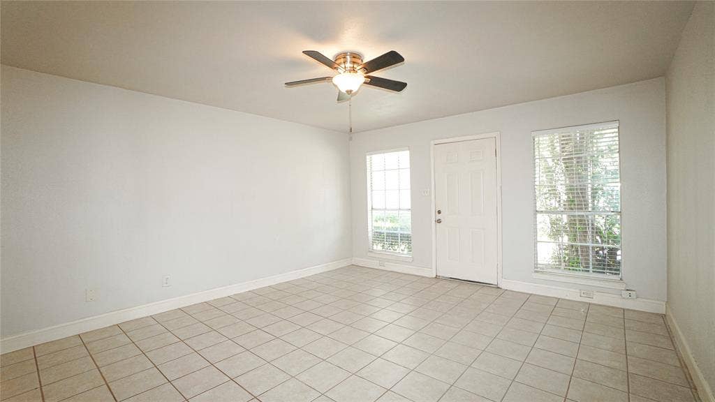 5638 Marina Drive, #22, Garland, TX 75043 5638 Marina Drive, #22, Garland, TX 75043
