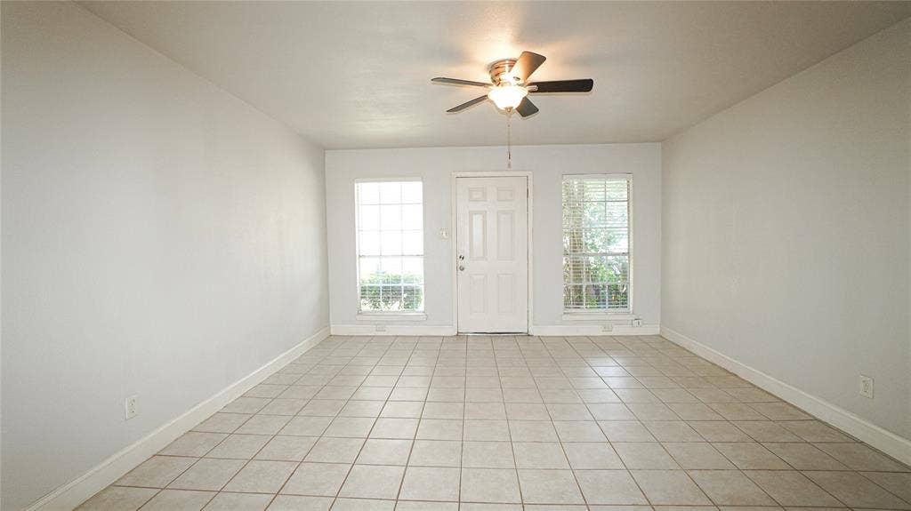 5638 Marina Drive, #22, Garland, TX 75043 5638 Marina Drive, #22, Garland, TX 75043