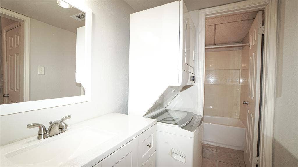 5638 Marina Drive, #22, Garland, TX 75043 5638 Marina Drive, #22, Garland, TX 75043