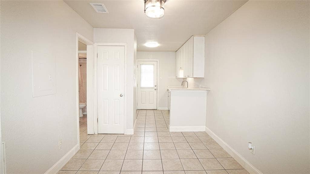5638 Marina Drive, #22, Garland, TX 75043 5638 Marina Drive, #22, Garland, TX 75043