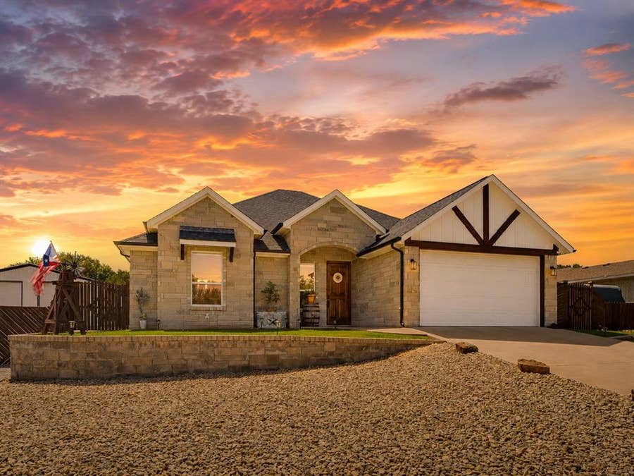 Property photo for 2807 Sky Harbour Drive, Granbury, TX