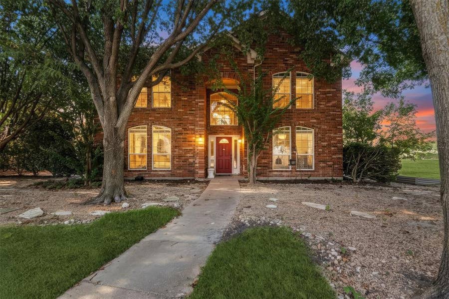 Property photo for 4252 Sun Creek Court, Plano, TX