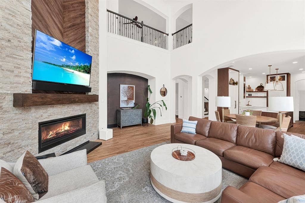 14633 Falling Leaf Drive, Frisco, TX 75035 14633 Falling Leaf Drive, Frisco, TX 75035