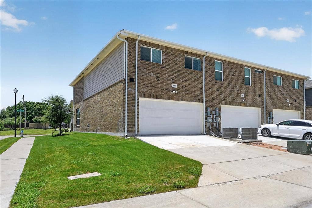 3001 Percheron Drive, Mesquite, TX 75150 3001 Percheron Drive, Mesquite, TX 75150