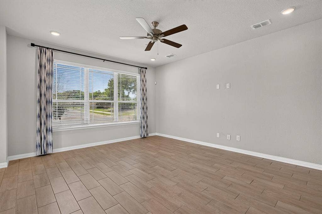 3001 Percheron Drive, Mesquite, TX 75150 3001 Percheron Drive, Mesquite, TX 75150
