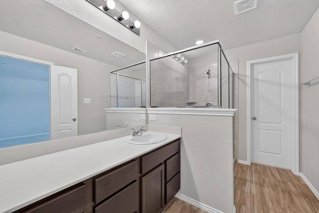 3001 Percheron Drive, Mesquite, TX 75150 3001 Percheron Drive, Mesquite, TX 75150