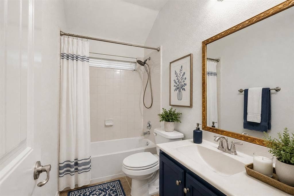 2041 Shady Glen Trail, Princeton, TX 75407 2041 Shady Glen Trail, Princeton, TX 75407