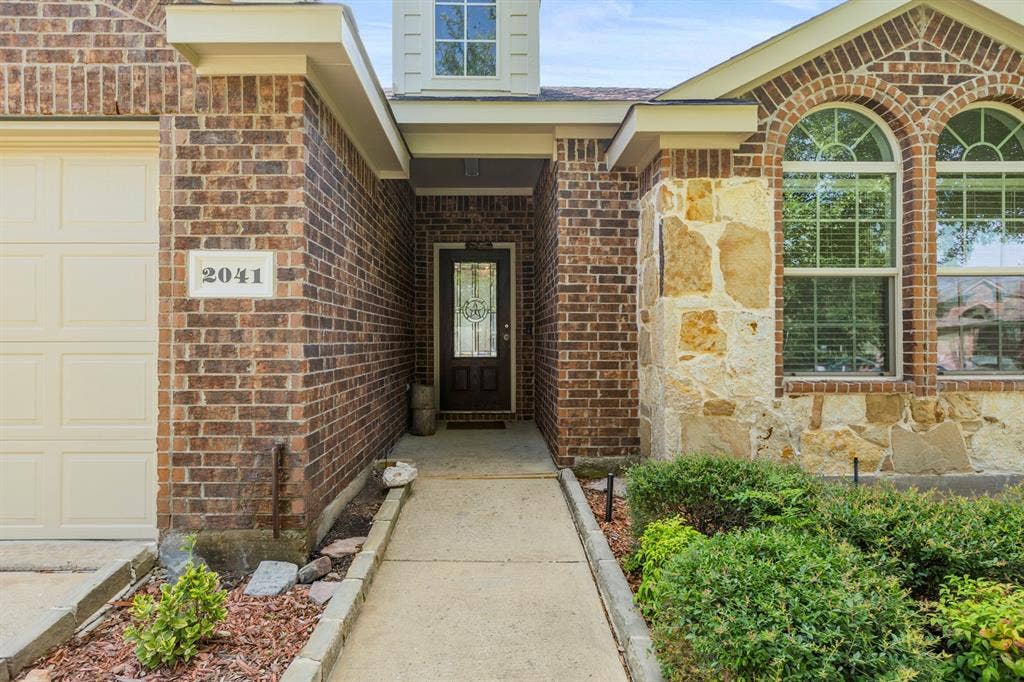 2041 Shady Glen Trail, Princeton, TX 75407 2041 Shady Glen Trail, Princeton, TX 75407