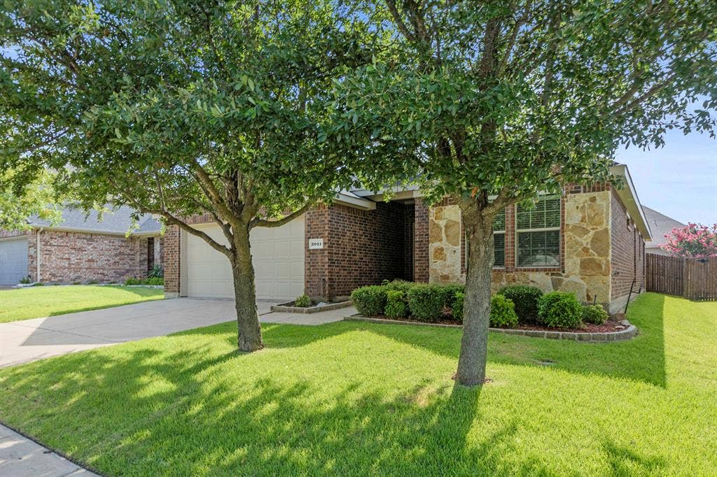 2041 Shady Glen Trail, Princeton, TX 75407 2041 Shady Glen Trail, Princeton, TX 75407