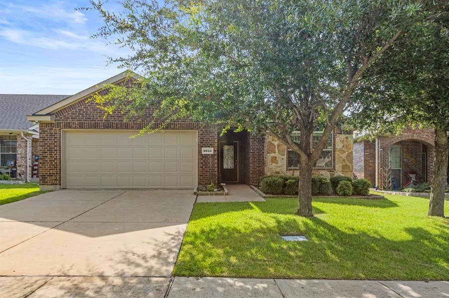 Property photo for 2041 Shady Glen Trail, Princeton, TX