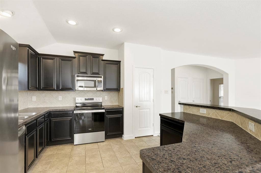 2041 Shady Glen Trail, Princeton, TX 75407 2041 Shady Glen Trail, Princeton, TX 75407